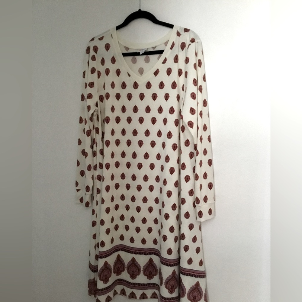 LuLaRoe V-Neck dress size XL (runs 2 sizes bigger)